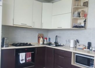 Продам 2-комнатную квартиру, 60.9 м2, Орёл, улица Емлютина, 14