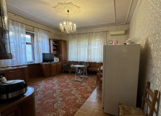 Продаю дом, 300 м2, Махачкала, улица Максима Горького, 57Б