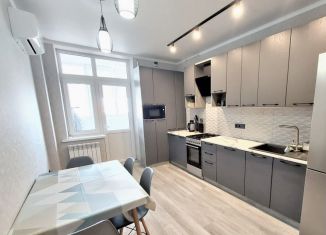 Продается 2-комнатная квартира, 47 м2, Ростов-на-Дону, улица Жмайлова, 4/3