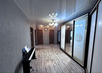 Продам 3-комнатную квартиру, 82 м2, Челябинск, Краснопольский проспект, 3