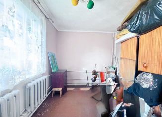 Продаю двухкомнатную квартиру, 32 м2, Сокол, улица 40-летия Октября, 7