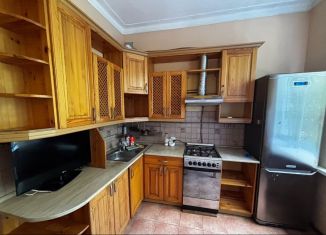 Сдаю 3-ком. квартиру, 80 м2, Санкт-Петербург, Костромской проспект, 39