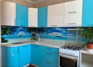 Сдается двухкомнатная квартира, 54 м2, Старый Оскол, микрорайон Звёздный, 3/4