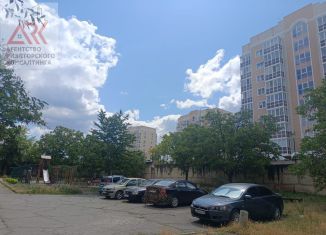 Продаю однокомнатную квартиру, 30 м2, Симферополь, Русская улица, 38