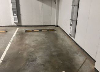 Сдается в аренду машиноместо, 24 м2, Удмуртия, улица Карла Маркса, 304Б