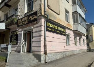 Продаю торговую площадь, 115 м2, Каменск-Уральский, Алюминиевая улица, 32