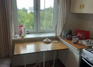 Продам двухкомнатную квартиру, 45 м2, Новомосковск, Октябрьская улица, 7