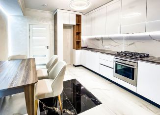 Продам 3-комнатную квартиру, 81.8 м2, Краснодар, микрорайон Черемушки, улица Стасова, 115/1