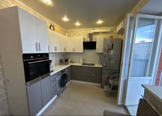 Сдаю однокомнатную квартиру, 46 м2, Старый Оскол, микрорайон Северный, 9, ЖК Витязь