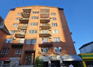 Сдаю в аренду 3-ком. квартиру, 90 м2, Сочи, улица Гастелло, 30А, микрорайон Голубые Дали