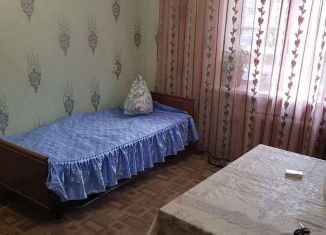 Аренда 2-ком. квартиры, 24 м2, Старый Оскол, микрорайон Интернациональный, 12