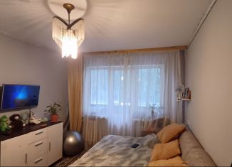 Продам 3-ком. квартиру, 57.3 м2, Псков, Спортивная улица, 5