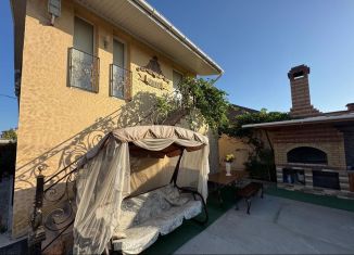 Аренда 2-ком. квартиры, 60 м2, поселок городского типа Заозерное, Могилёвская улица, 3