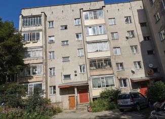 Продам 1-ком. квартиру, 35.3 м2, Онега, улица Красных Курсантов, 18