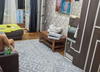 Сдаю в аренду однокомнатную квартиру, 48 м2, Сызрань, улица Комарова, 2