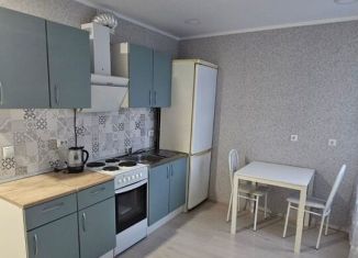 Сдача в аренду однокомнатной квартиры, 38 м2, Республика Башкортостан, улица Генерала Ишбулатова, 8/2