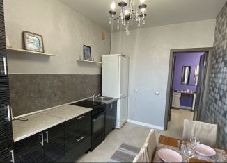 Сдается в аренду однокомнатная квартира, 43 м2, Уфа, проспект Октября, 174/2