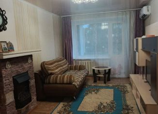 Сдается в аренду трехкомнатная квартира, 60 м2, село Майма, Юбилейная улица, 7