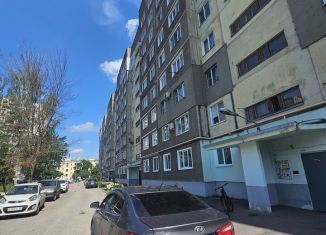 Продам 1-ком. квартиру, 40 м2, Тамбов, улица Сергеева-Ценского, 3