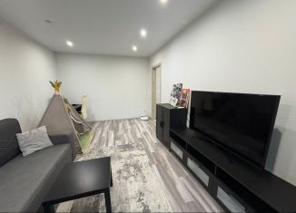 Продаю 2-ком. квартиру, 57.4 м2, Абакан, улица Некрасова, 31Б