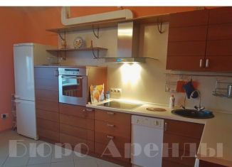 Сдается 2-ком. квартира, 80 м2, Уфа, улица Менделеева, 140/1