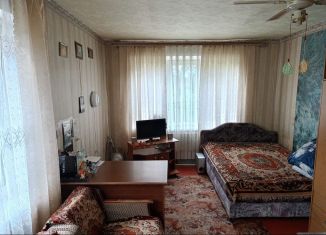 Продаю 1-ком. квартиру, 32 м2, Отрадный, Первомайская улица