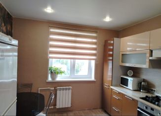 Продажа 2-комнатной квартиры, 47.8 м2, Тихвин, микрорайон 1А, 45