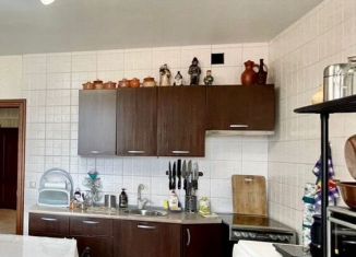 Продажа 3-комнатной квартиры, 100 м2, Сочи, улица Горького, 87, микрорайон Центральный