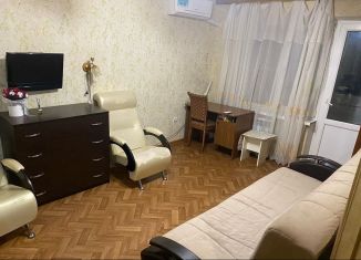 Продажа 3-комнатной квартиры, 59 м2, Краснодар, улица Братьев Дроздовых, 16, улица Братьев Дроздовых