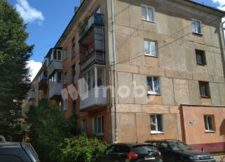 Продам 1-ком. квартиру, 33 м2, Калининград, улица Репина, 44