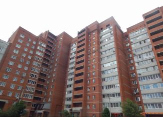 Сдается двухкомнатная квартира, 56 м2, Йошкар-Ола, улица Лебедева, 59, микрорайон Нагорный