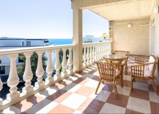 Продам четырехкомнатную квартиру, 153.3 м2, Геленджик, Изумрудный переулок, 1