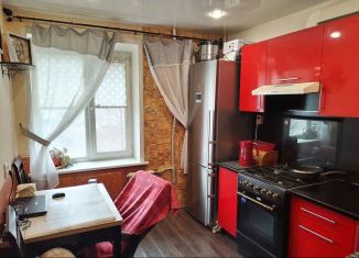 Продаю 3-комнатную квартиру, 82 м2, Воронеж, улица Черняховского, 1