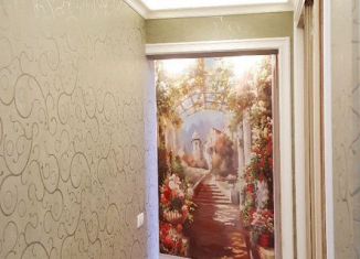 Продается 3-комнатная квартира, 93.7 м2, Удмуртия, улица Холмогорова, 59