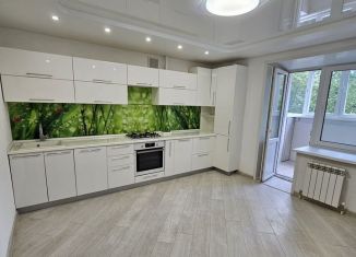 Двухкомнатная квартира на продажу, 65 м2, Йошкар-Ола, 6-й микрорайон, Красноармейская улица, 122Б