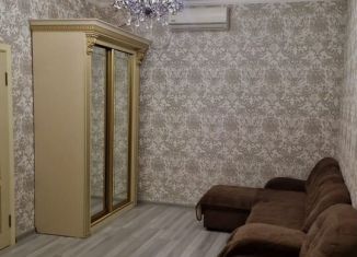 Сдается двухкомнатная квартира, 50 м2, Махачкала, 2-й Сергокалинский тупик, 8к1