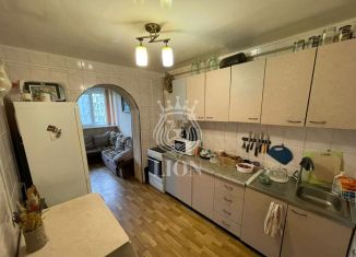 Продам 3-комнатную квартиру, 67 м2, посёлок городского типа Партенит, Нагорная улица, 10