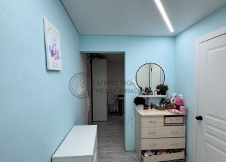 Двухкомнатная квартира на продажу, 52 м2, Татарстан, улица 70 лет Октября, 2А