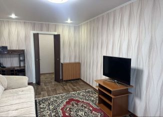 Сдача в аренду 2-ком. квартиры, 53 м2, Саратов, Рябиновская улица, 6