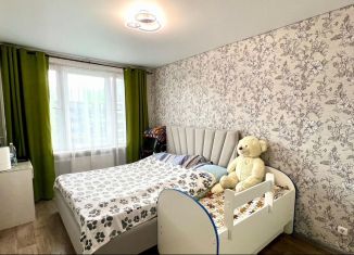 Продаю двухкомнатную квартиру, 45 м2, Татарстан, улица Натана Рахлина, 13к2