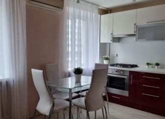 Сдается в аренду 2-ком. квартира, 70 м2, Ростов-на-Дону, Большая Садовая улица, 128