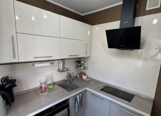 Сдам 2-комнатную квартиру, 44 м2, Междуреченск, улица Комарова, 18