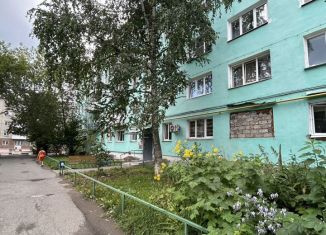 Продажа 3-ком. квартиры, 58 м2, Серов, улица Луначарского