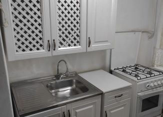 Продается 2-ком. квартира, 42.1 м2, Грозный, Кабардинская улица, 36