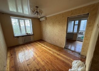 Продам 3-комнатную квартиру, 55 м2, Кизляр, улица Победы, 87А