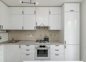 Сдам 1-ком. квартиру, 35 м2, Санкт-Петербург, Большеохтинский проспект, 1к1