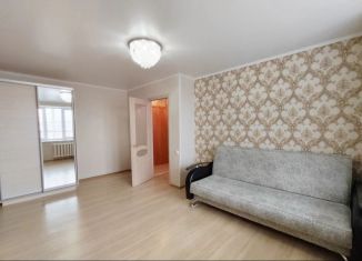 Сдается в аренду 1-комнатная квартира, 38 м2, Туймазы, улица Комарова, 43Б