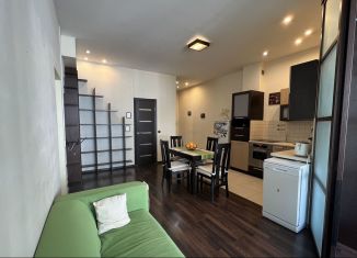 Продается трехкомнатная квартира, 80.6 м2, рабочий поселок Маркова, Сибирская улица