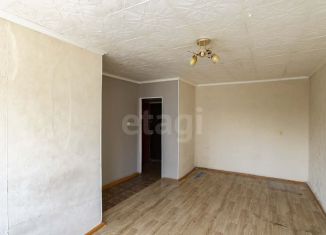 Однокомнатная квартира на продажу, 28.1 м2, Тюмень, улица Республики, 146