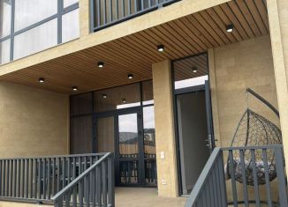 3-ком. квартира на продажу, 100 м2, Избербаш, Индустриальная улица, 40